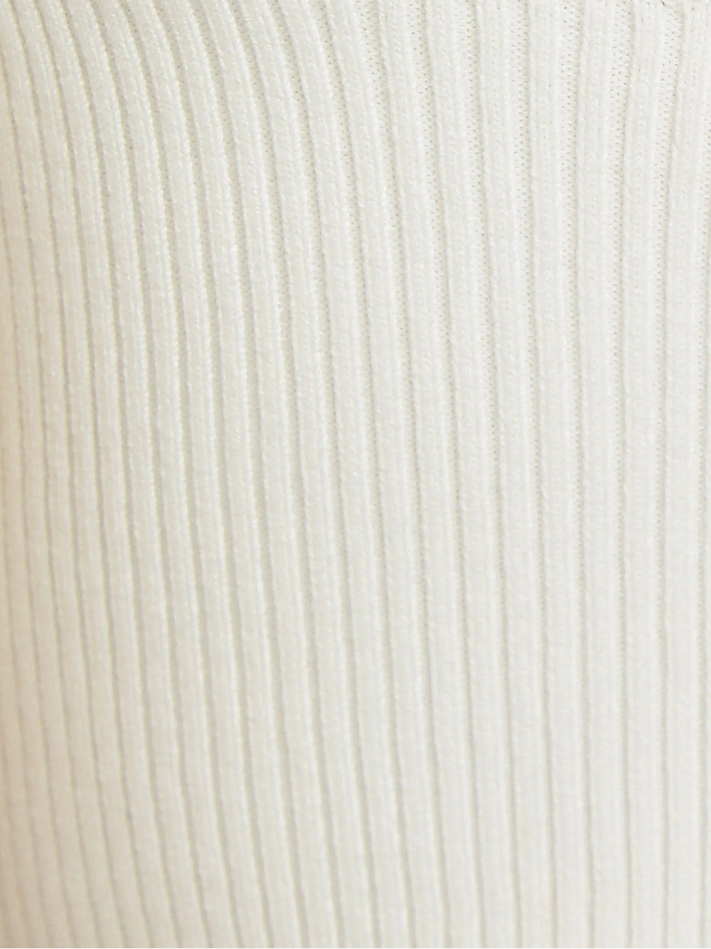 Ribbed knit V-neck top