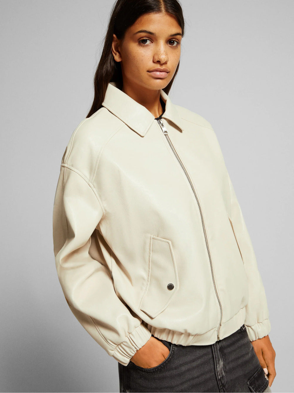 jakke med pappapassform i imitert skinn