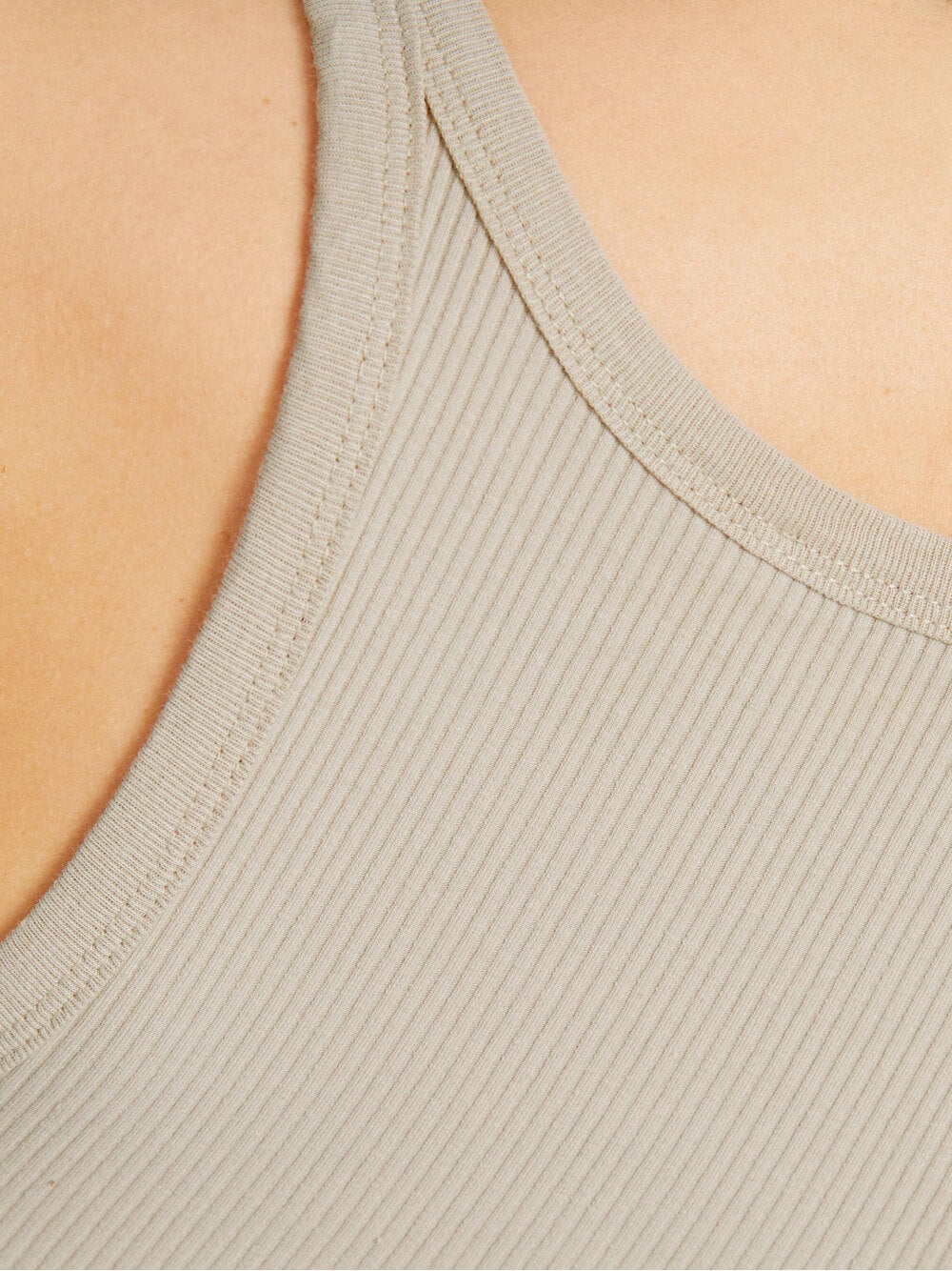 Sleeveless ribbed T-shirt