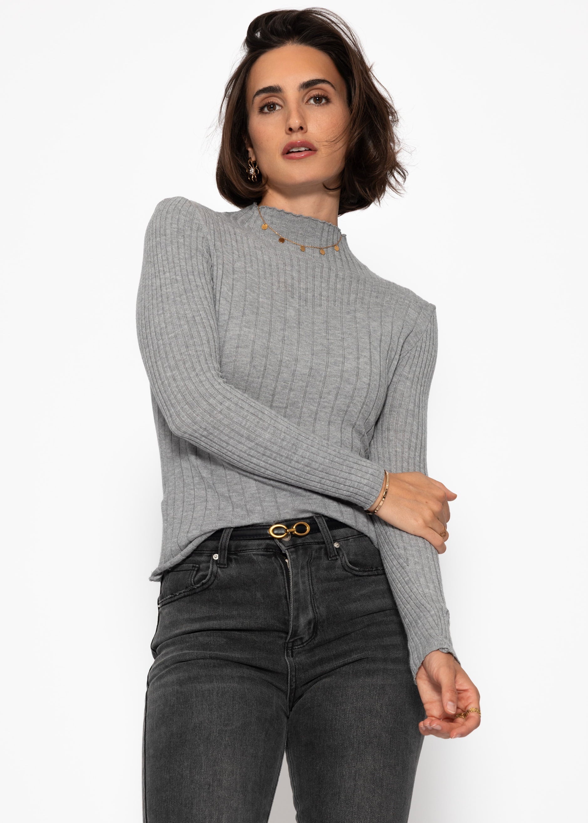 Top de punto acanalado con cuello alto - gris