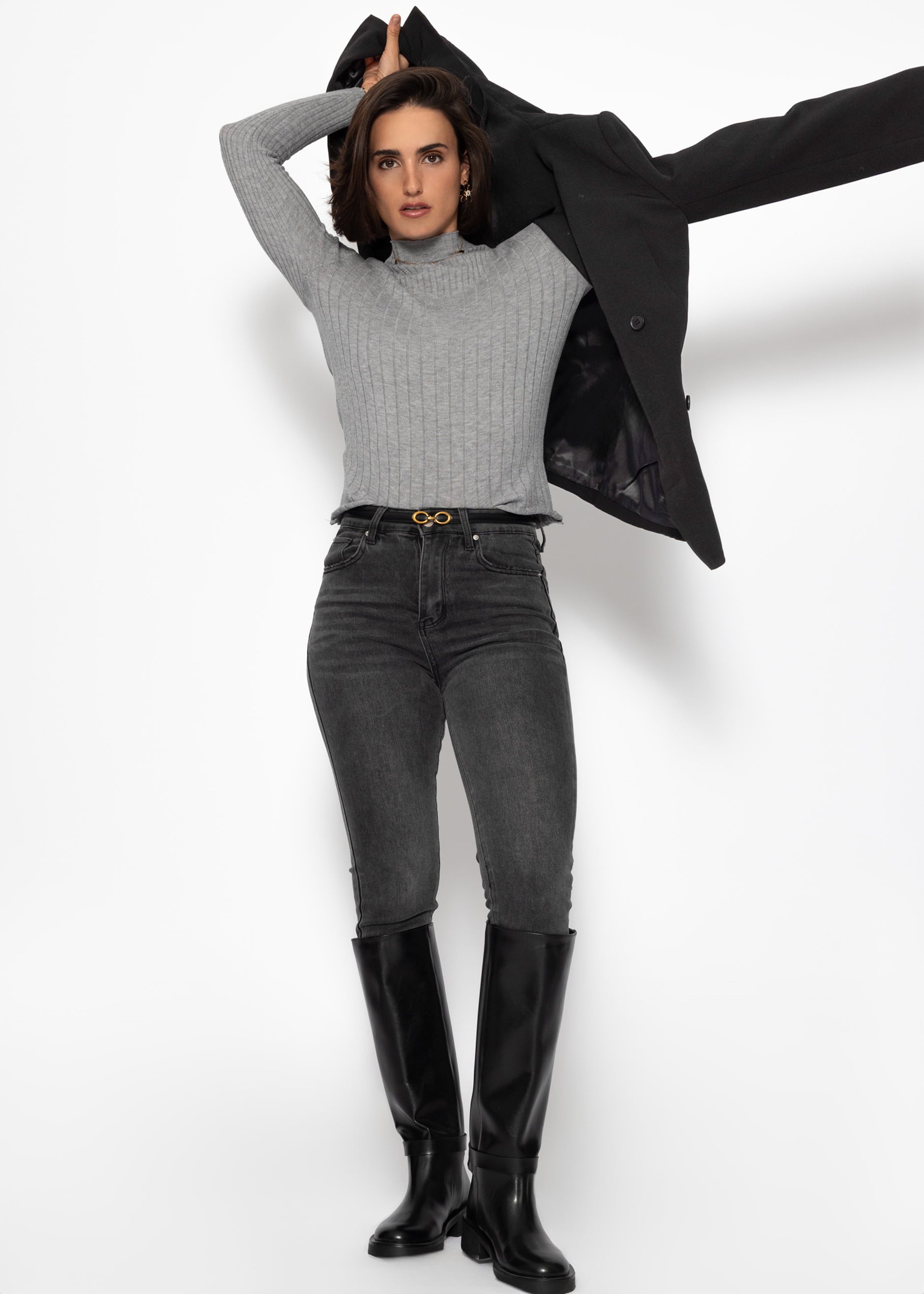 Top de punto acanalado con cuello alto - gris